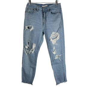 Levis Jeans Wedgie‎ Straight Womens 28 Button Fly Distressed Light Wash Denim